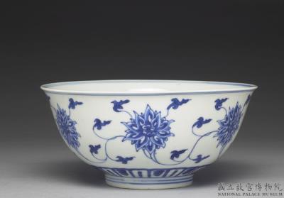 图片[2]-Bowl with lotus scroll in underglaze blue,  Qing dynasty, Kangxi reign (1662-1722)-China Archive